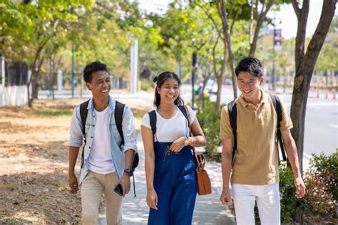 walking distance in tagalog|walking in Tagalog .